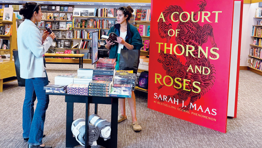 Romantasy Magazine New Age | Romantasy fans ready as ‘Court of Thorns and Roses’ returns